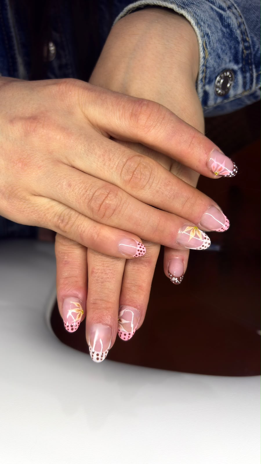 Diseño de uñas realizado en NOVA nail studio