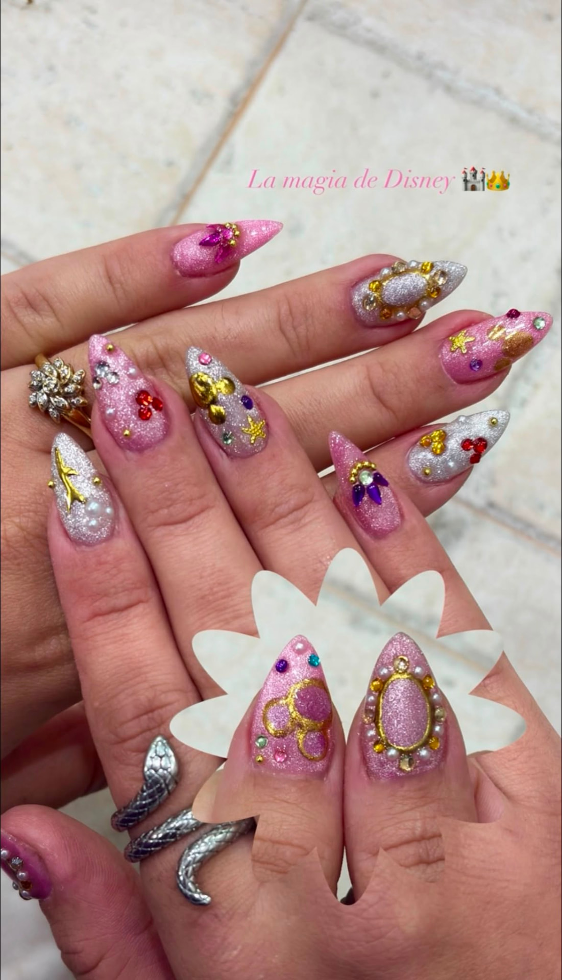 Diseño de uñas realizado en NOVA nail studio