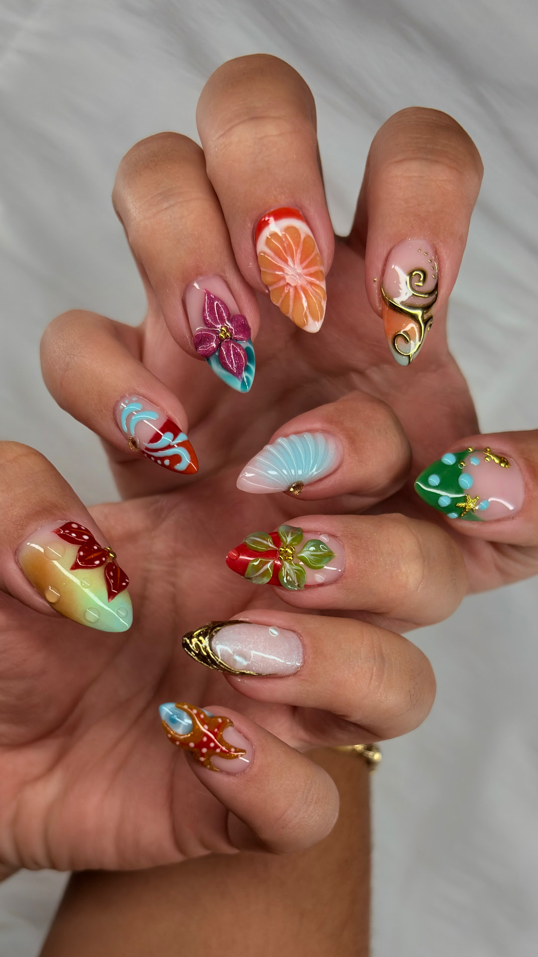 Diseño de uñas realizado en NOVA nail studio